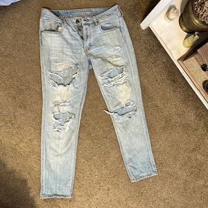 Light blue, ripped jeans, button up, American eagle, size 8, Tom girl